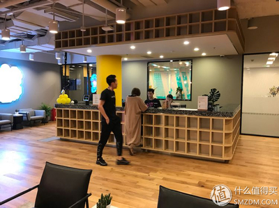 wework前台工资多少